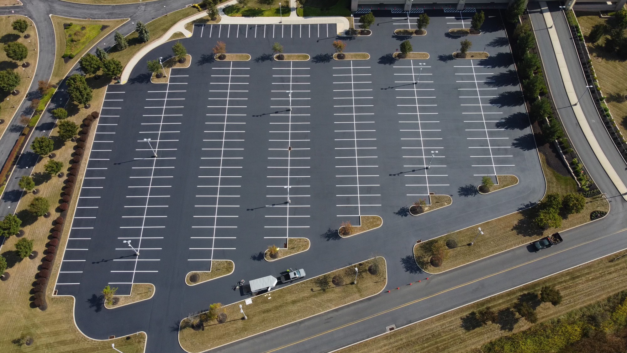 A Stunning Transformation: Hollywood Casino’s 123,000 sq ft Parking Lot Restored to Like-New Condition